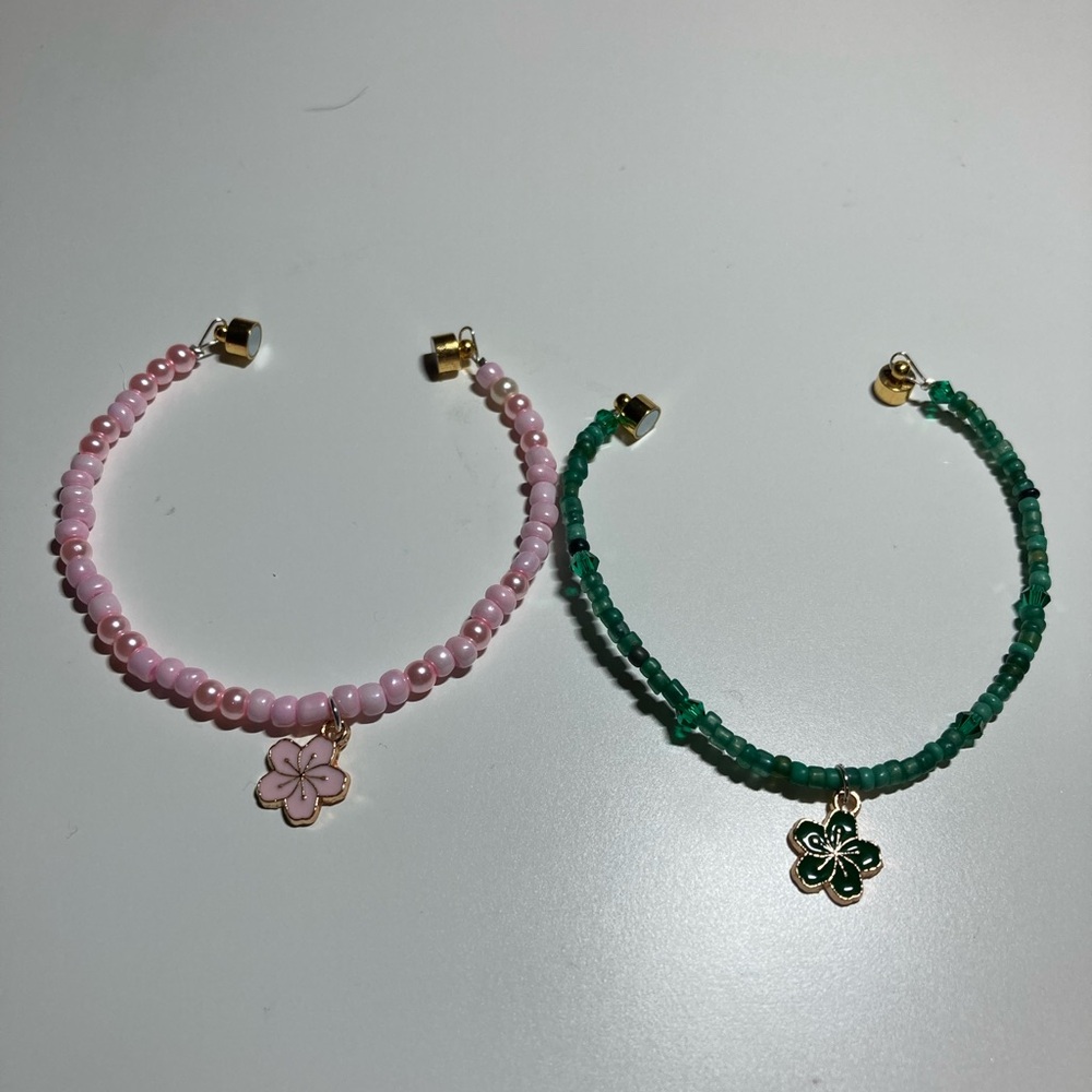 Handmade pink goes good w/ green Wicked-inspired bracelets, friendship bracelet - Picture 4 of 6